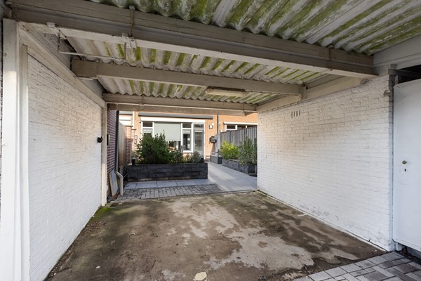 Foto - Te koop: Fijne gezinswoning met carport!